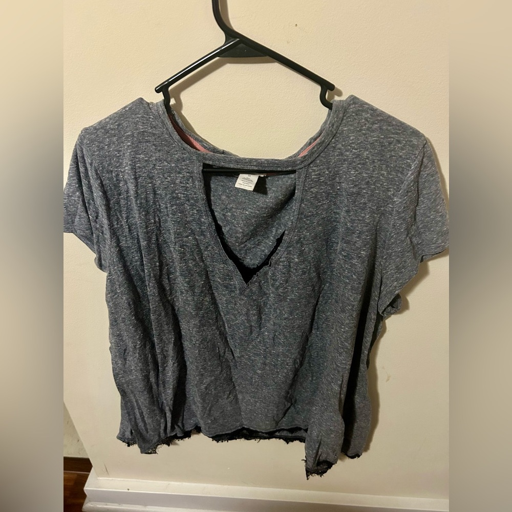 Clover + Scout brand Grey blouse with V opening (2XL)